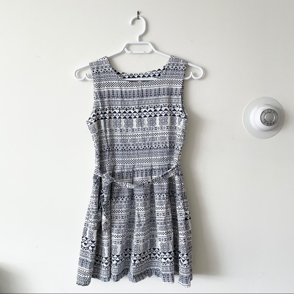 💙Patterned Dress - Picture 7 of 7